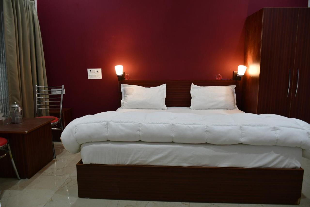 4Musafir Hotels Rishīkesh Esterno foto