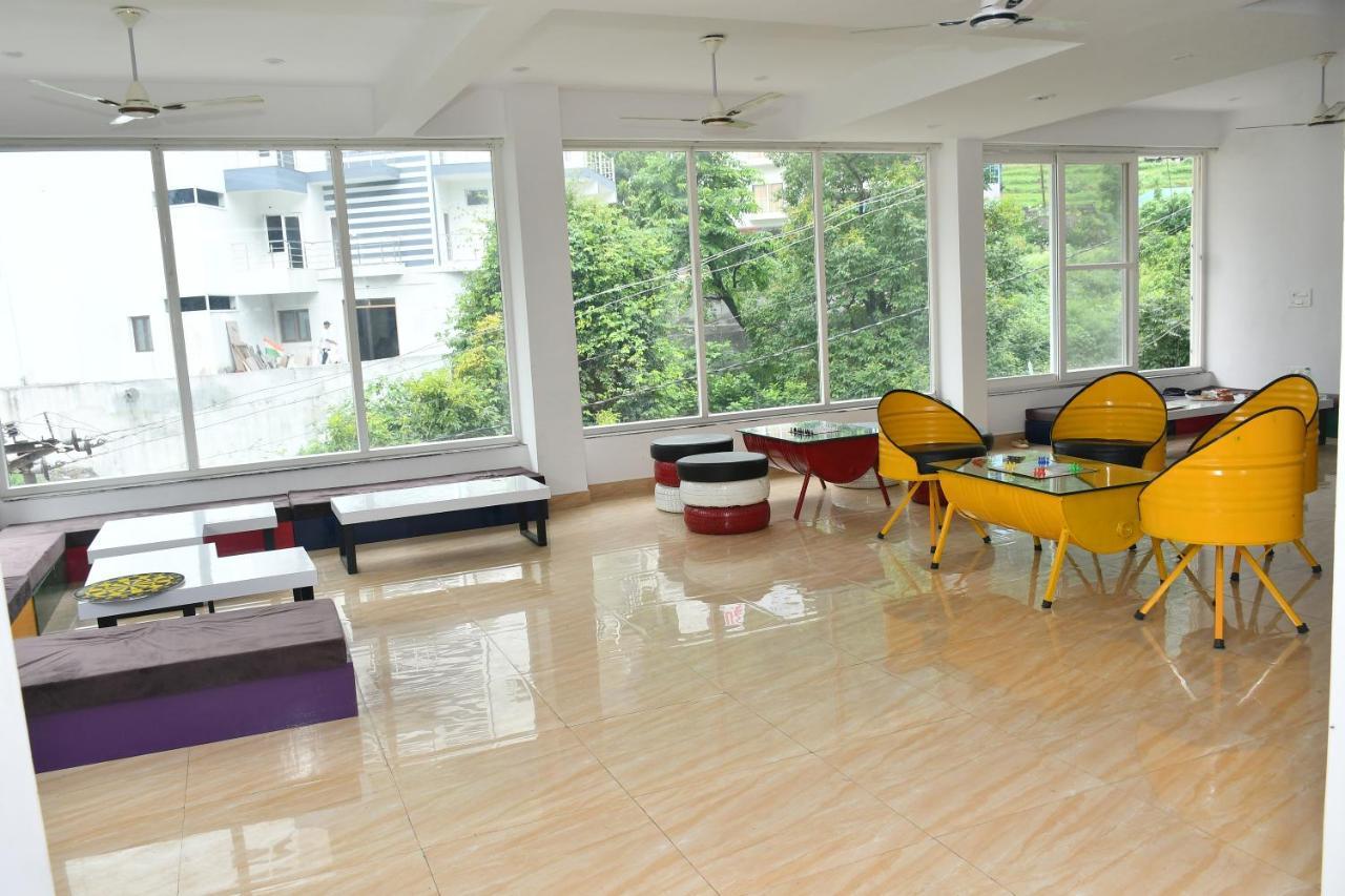 4Musafir Hotels Rishīkesh Esterno foto